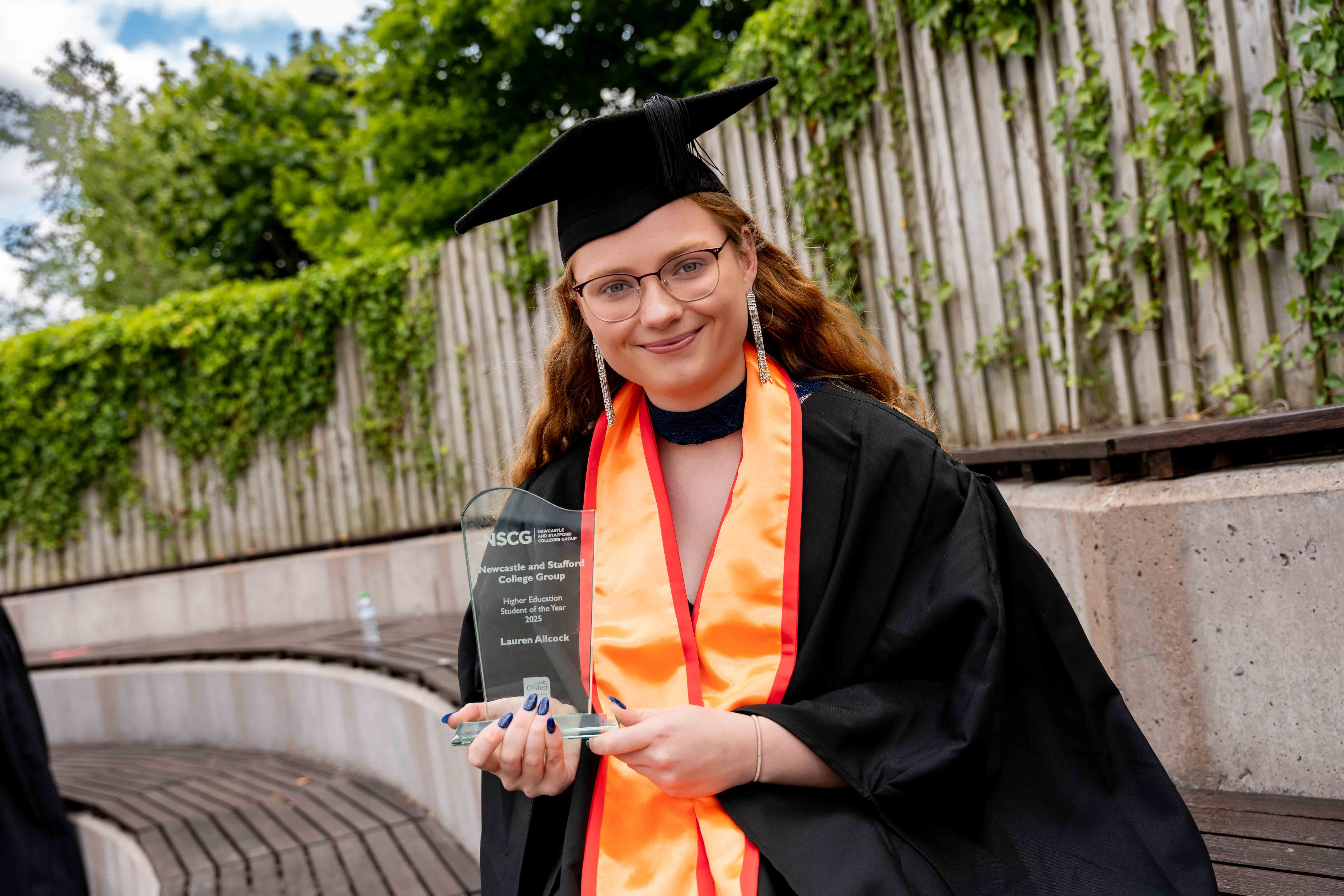 HE GRADUATION 2025 web 170