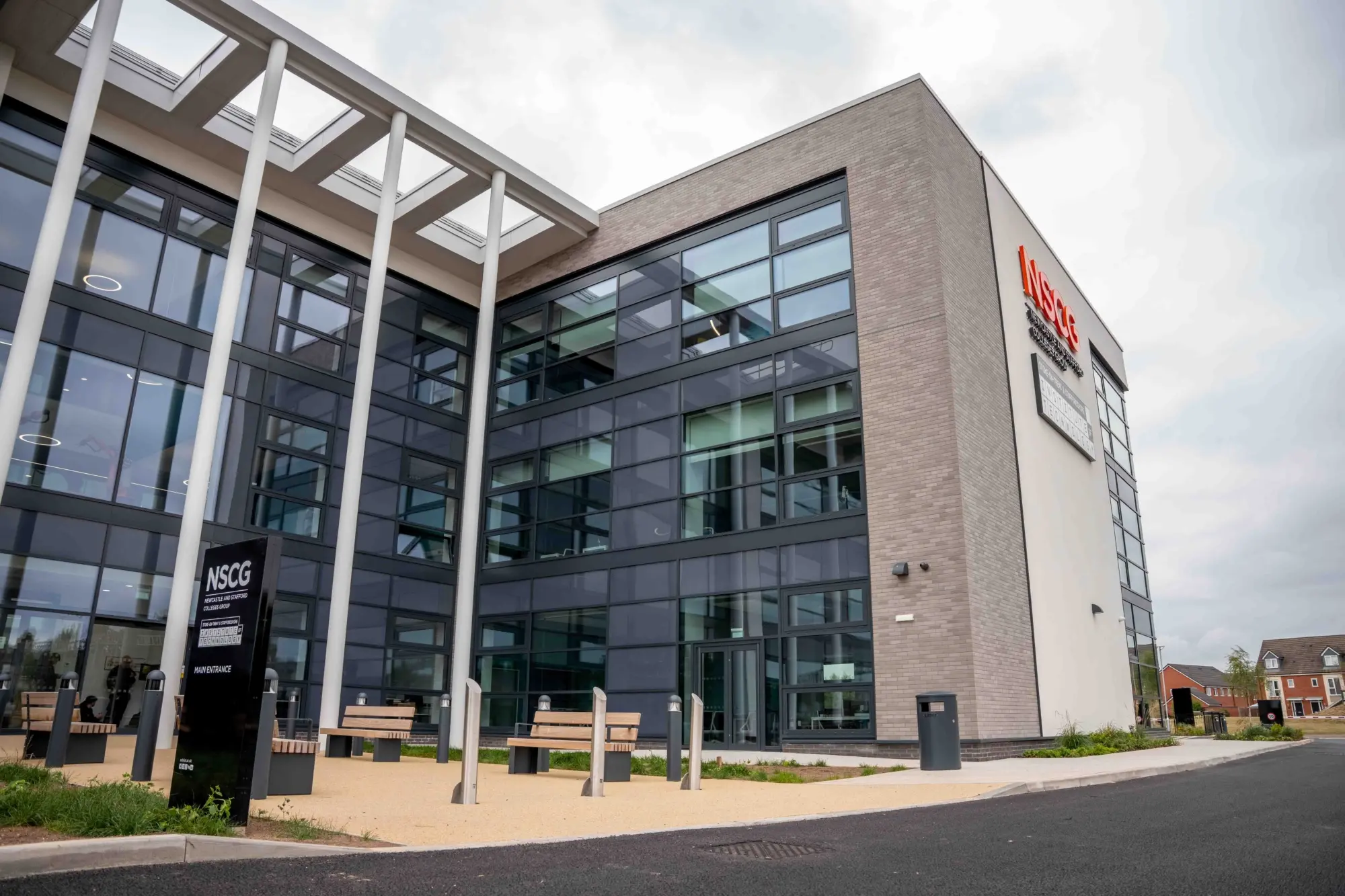 Io T SEPTEMBER2025 113