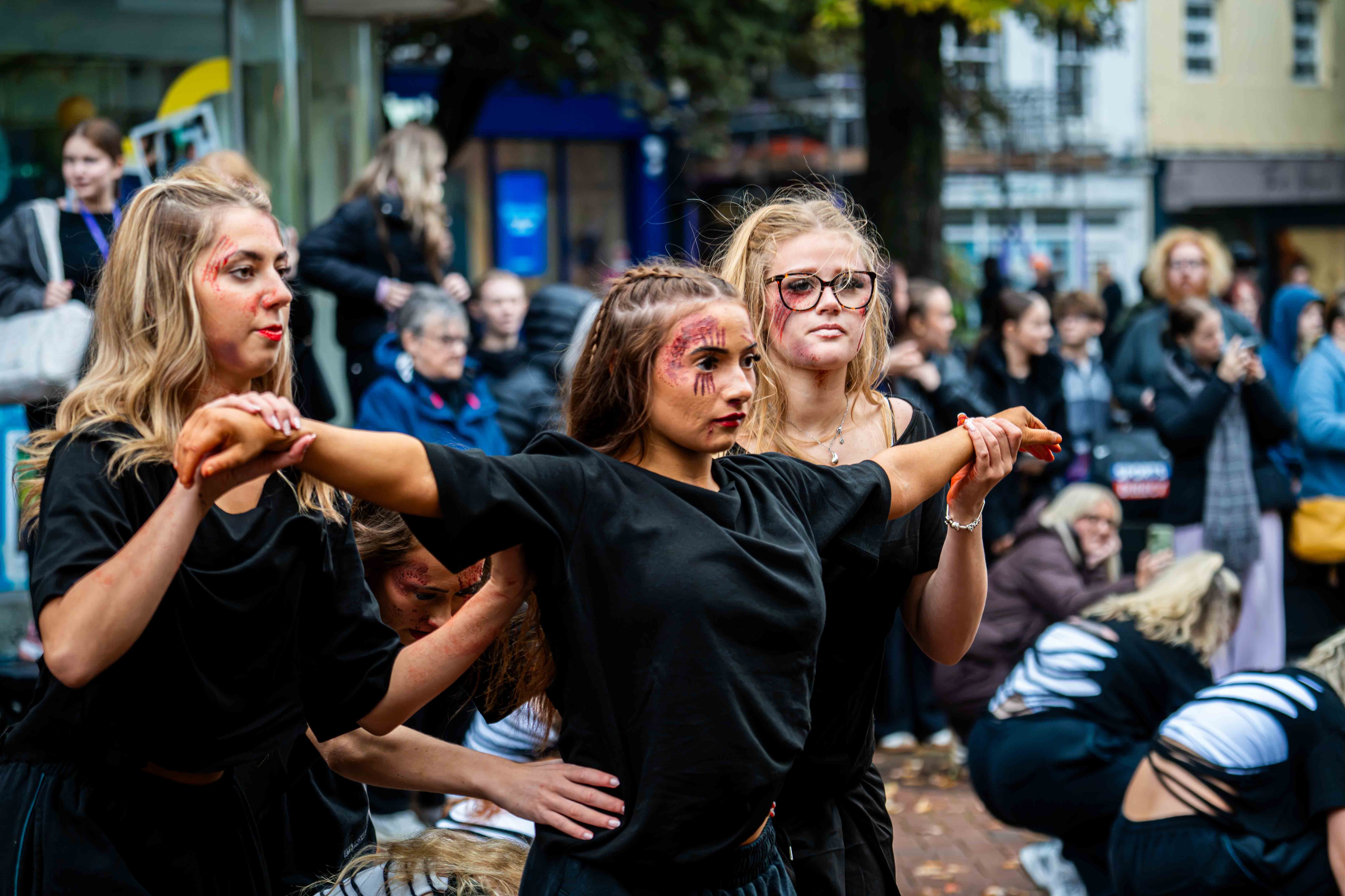 ZOMBIE FLASHMOB web 27