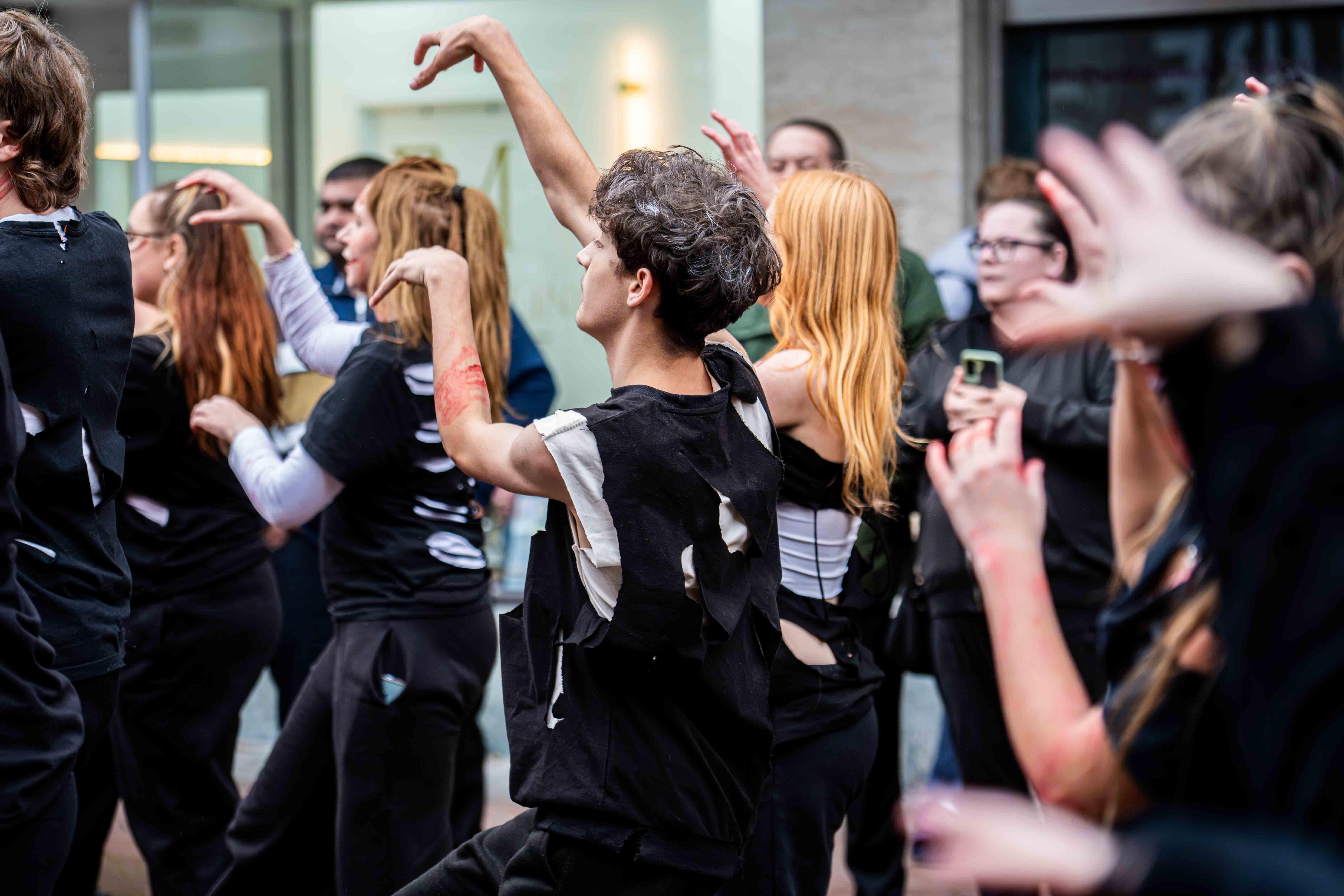 ZOMBIE FLASHMOB web 32