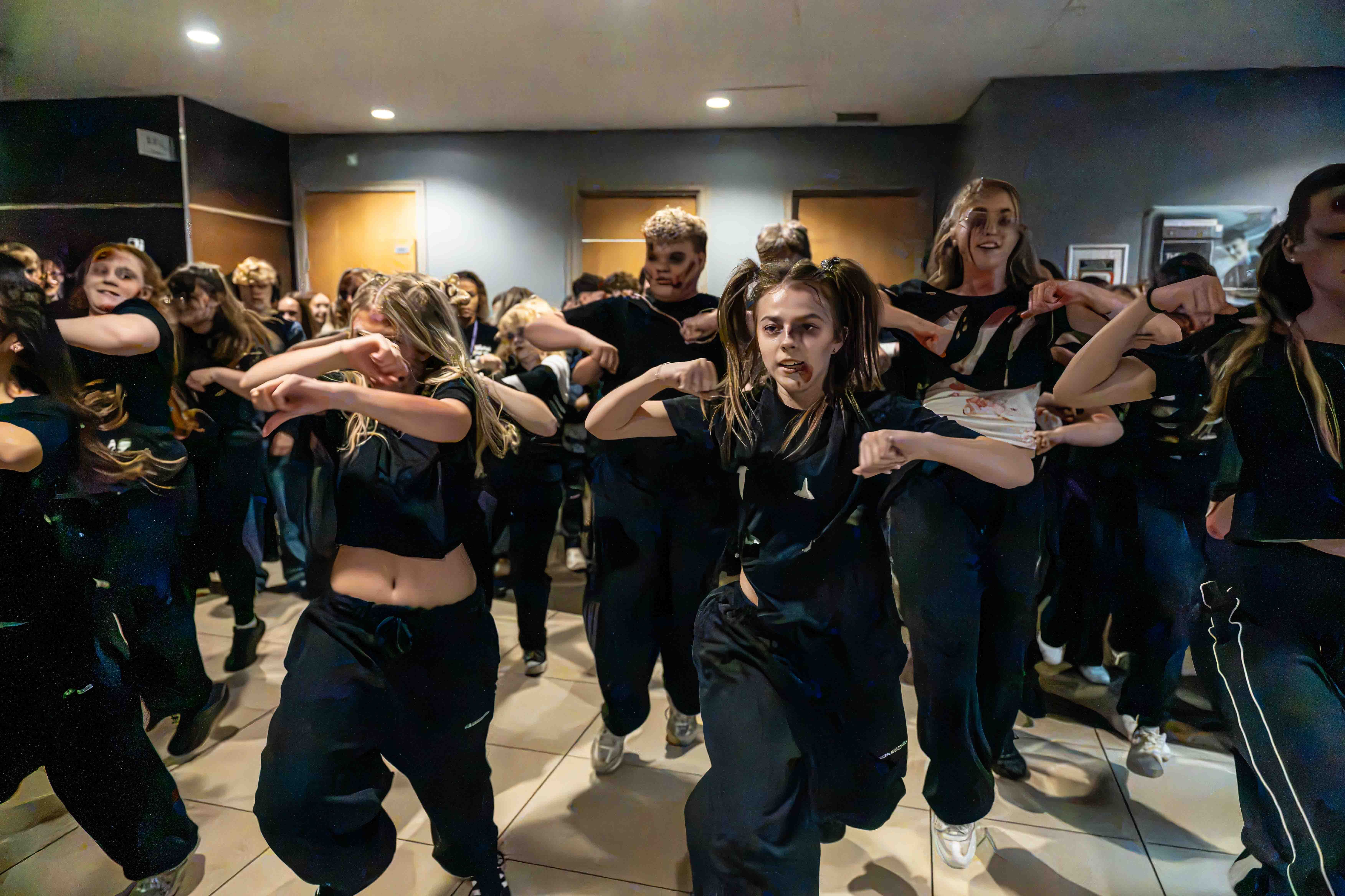 ZOMBIE FLASHMOB web 5