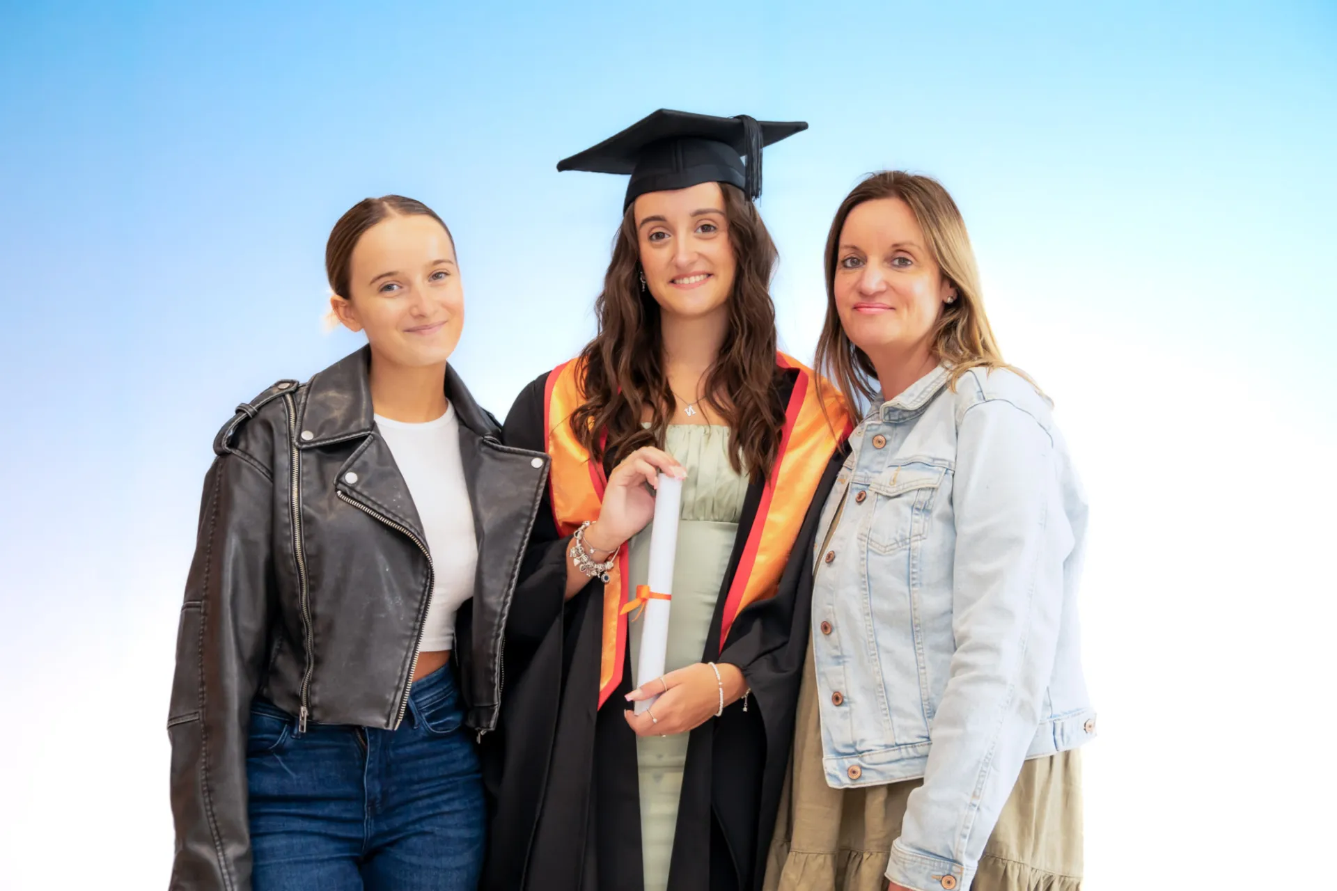 HE GRAD PORTRAITS web 138