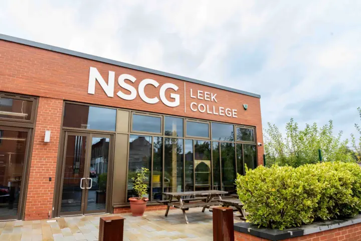LEEK CAMPUS web 15