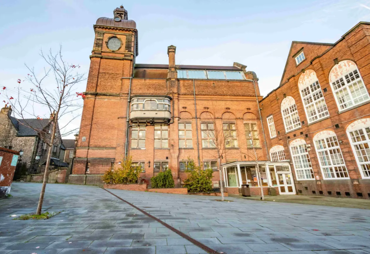 LEEK CAMPUS