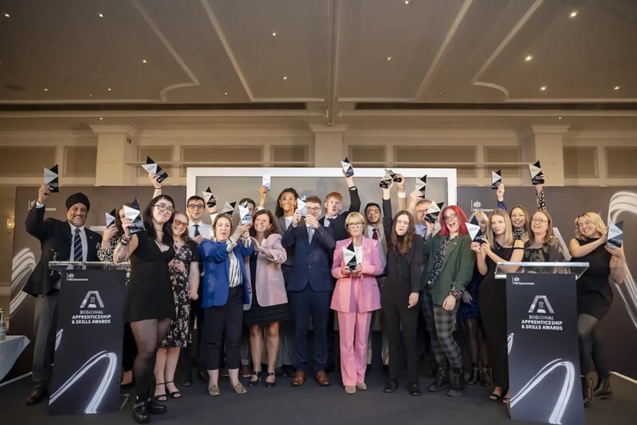 APPRENTICESHIPAWARDS_254