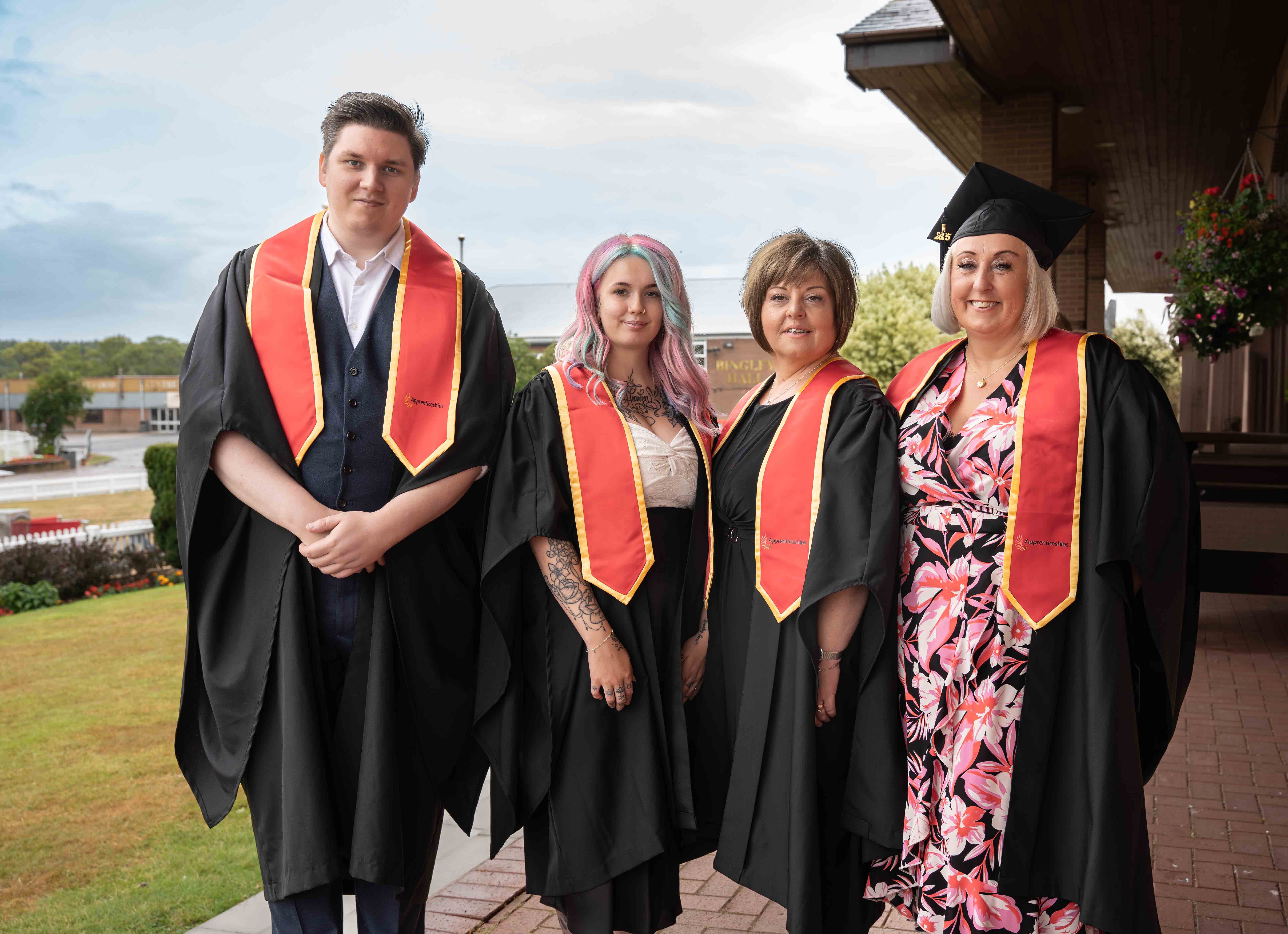 APPRENTICESHIP GRADUATION 25 web 30