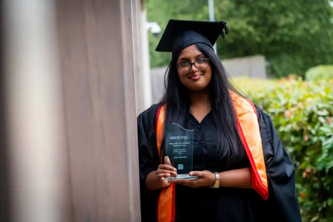 HE GRADUATION web 151