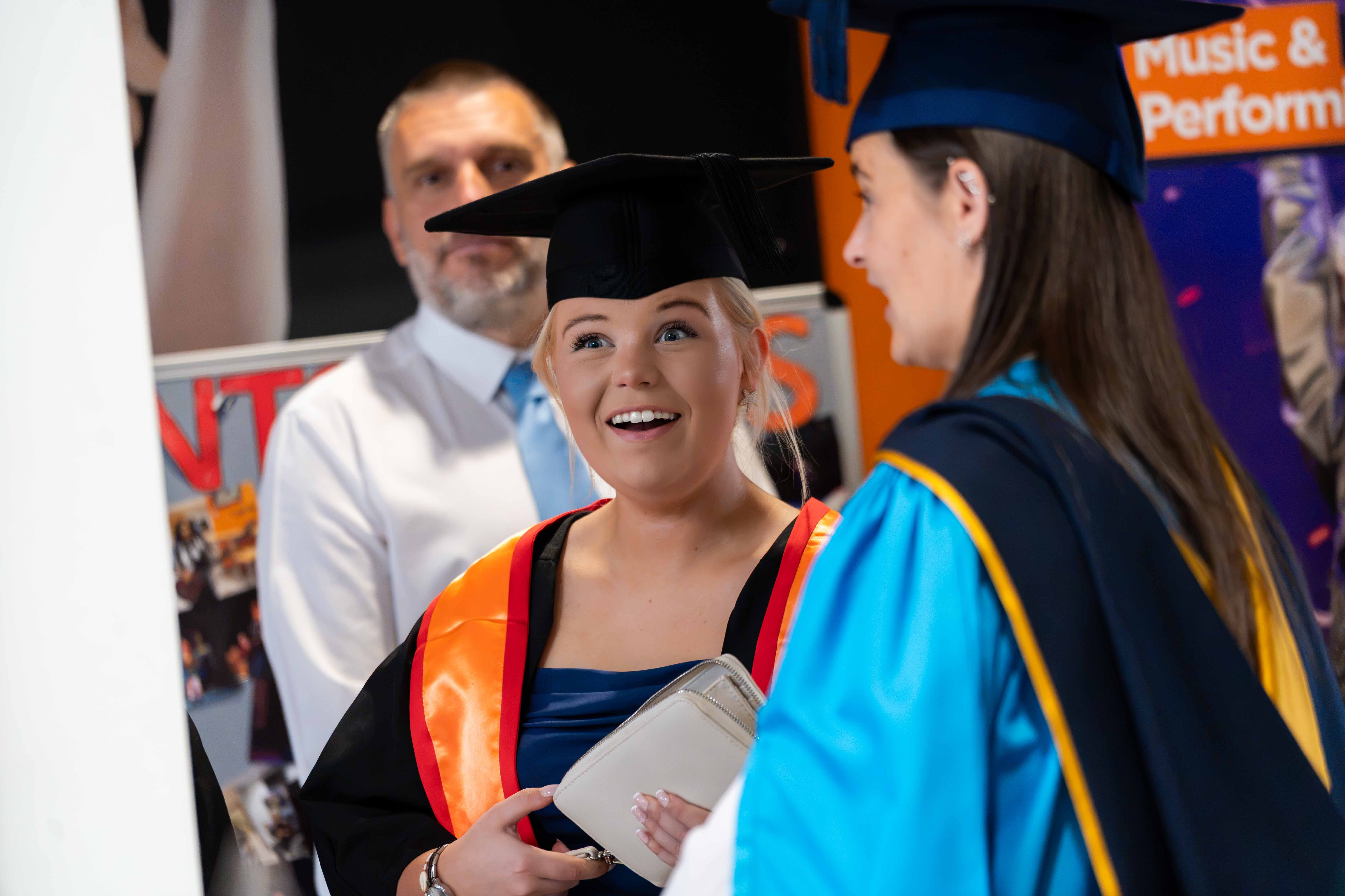 HE GRADUATION web 15