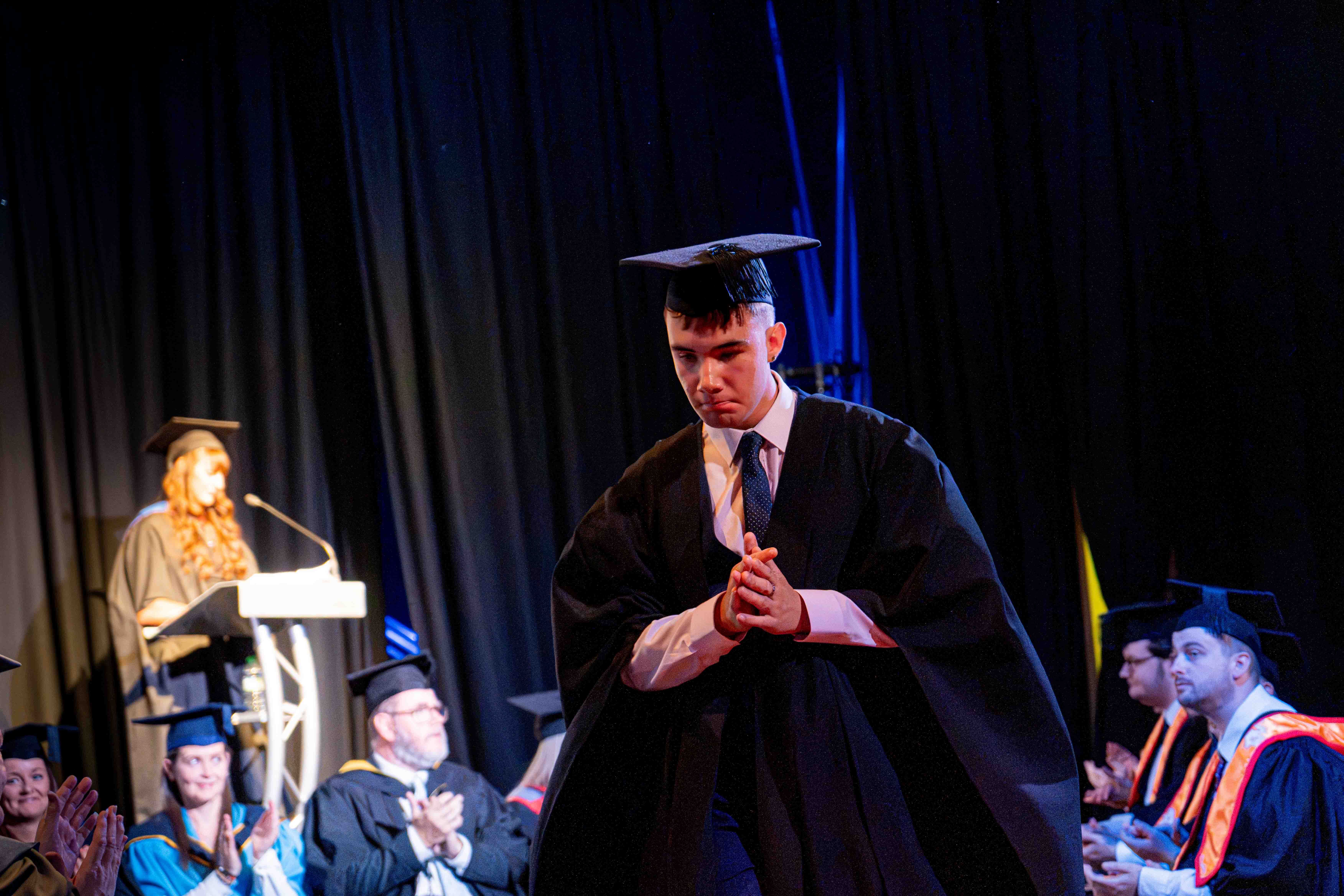 HE GRADUATION web 48
