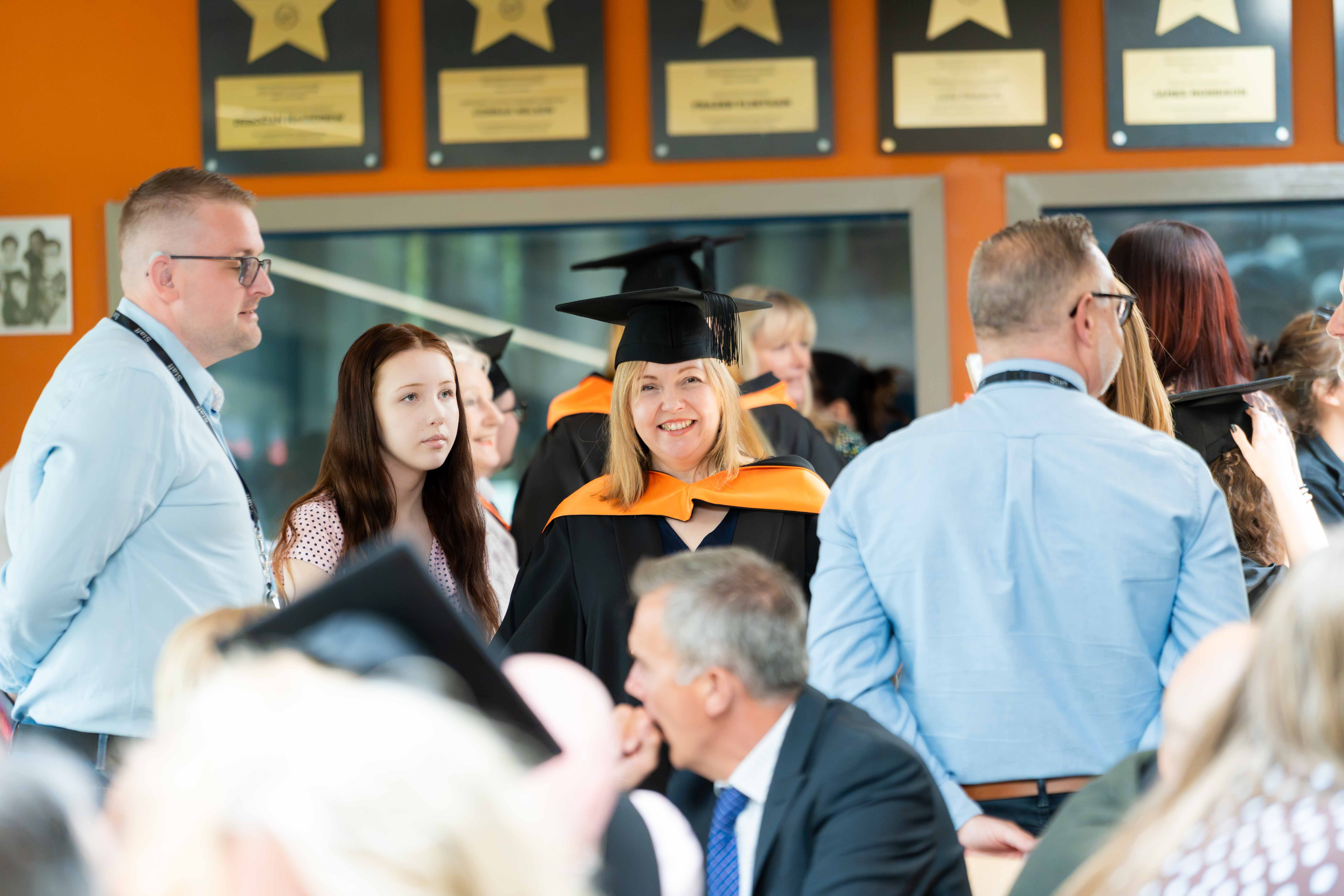 HE GRADUATION web 7