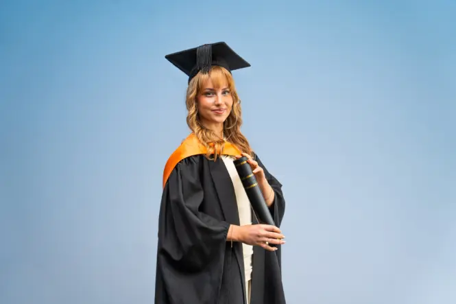 HE GRADUATION PORTRAITS 2026 135