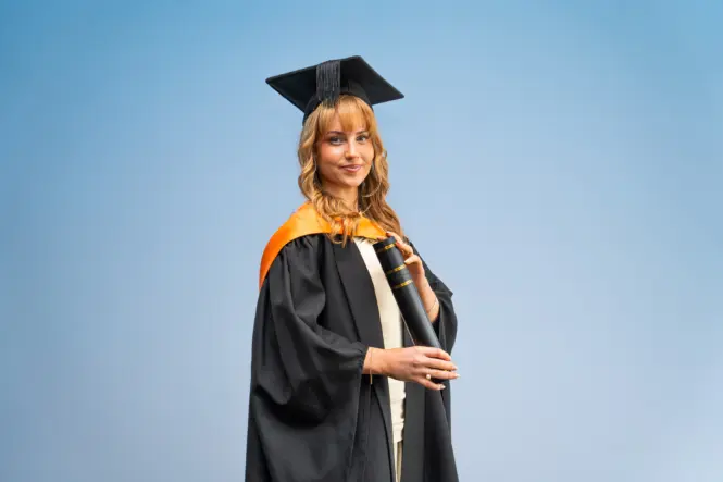 HE GRADUATION PORTRAITS 2026 136