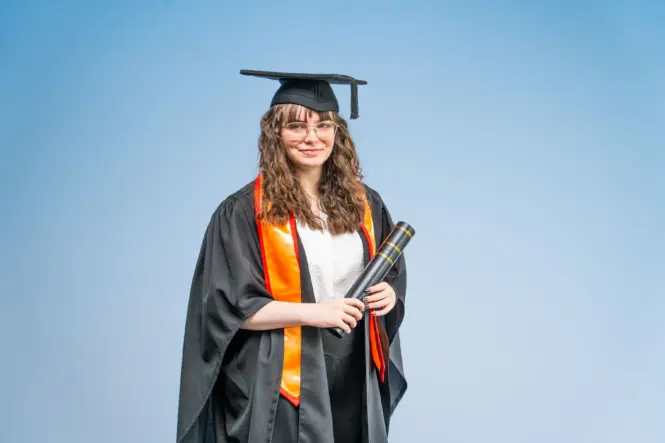 HE GRADUATION PORTRAITS 2026 24