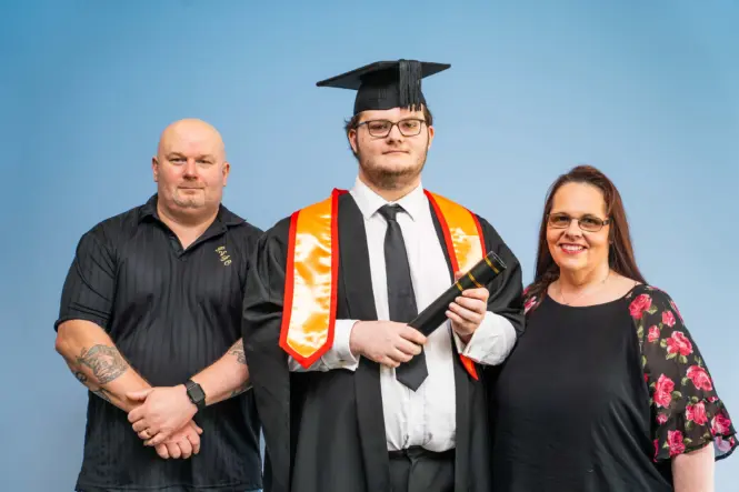 HE GRADUATION PORTRAITS 2026 31