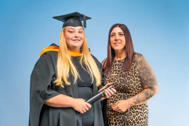 HE GRADUATION PORTRAITS 2026 50