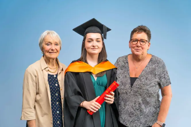 HE GRADUATION PORTRAITS 2026 52