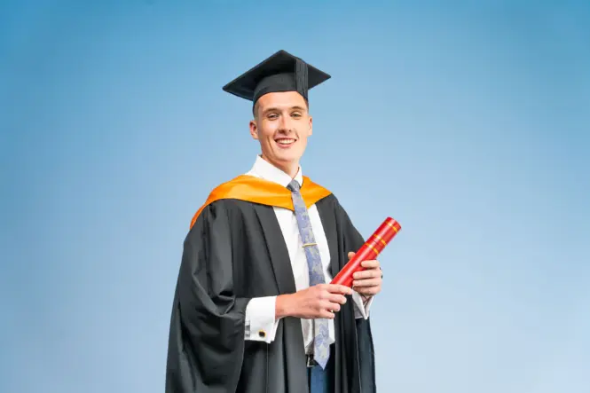 HE GRADUATION PORTRAITS 2026 61