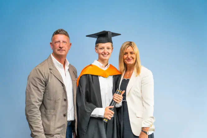 HE GRADUATION PORTRAITS 2026 73