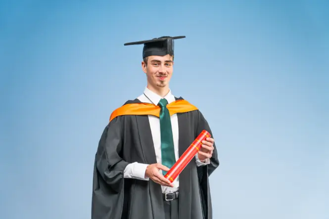 HE GRADUATION PORTRAITS 2026 74