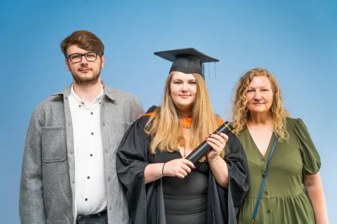 HE GRADUATION PORTRAITS 2026 81
