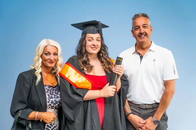 HE GRADUATION PORTRAITS 2026 88