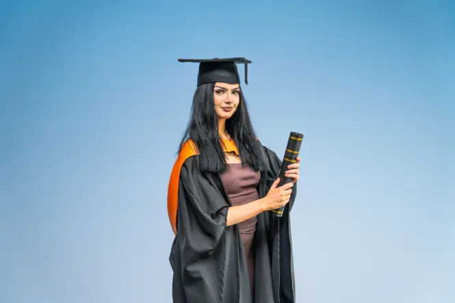 HE GRADUATION PORTRAITS 2026 97