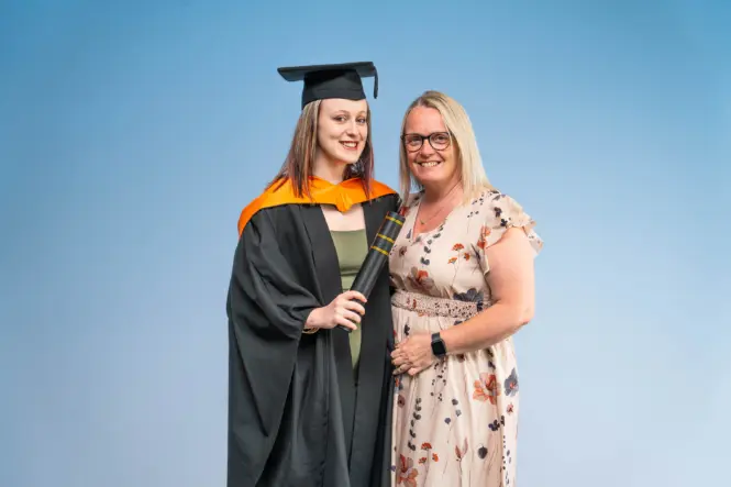 HE GRADUATION PORTRAITS 2026 100