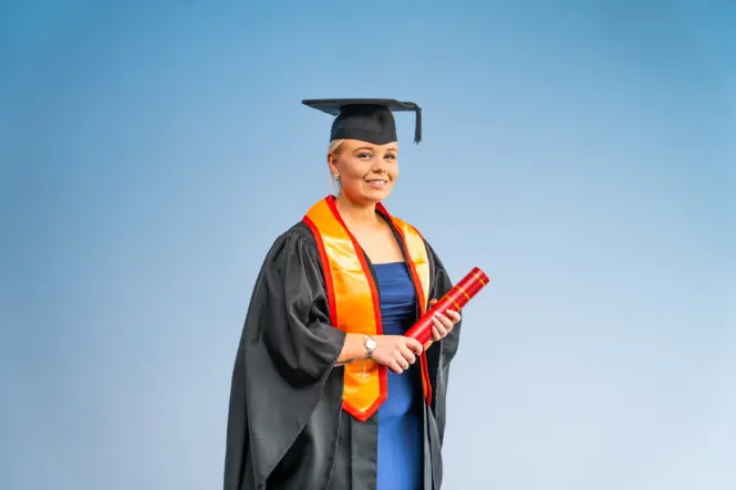 HE GRADUATION PORTRAITS 2026 122