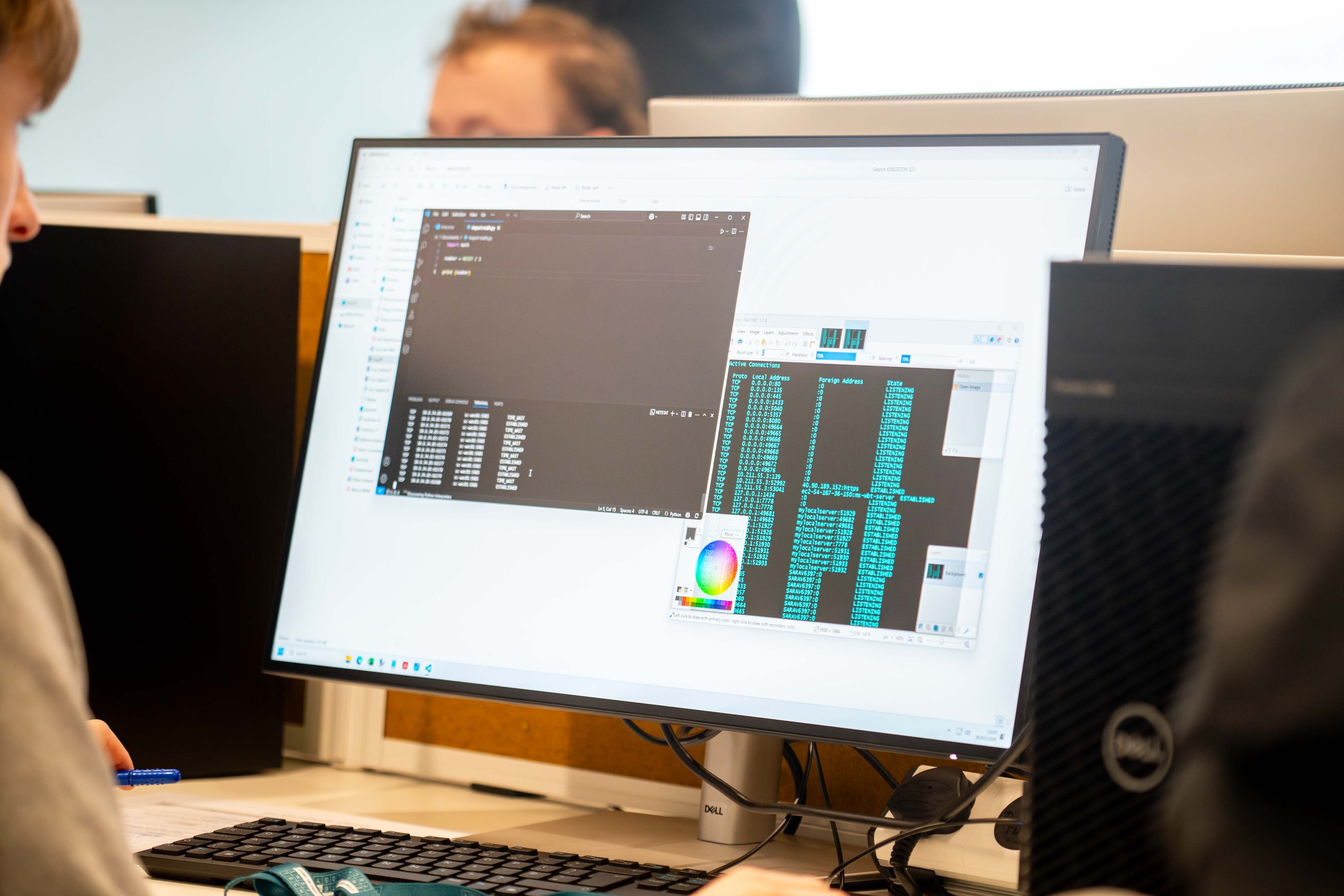 WORLD SKILLS COMP WEB 28