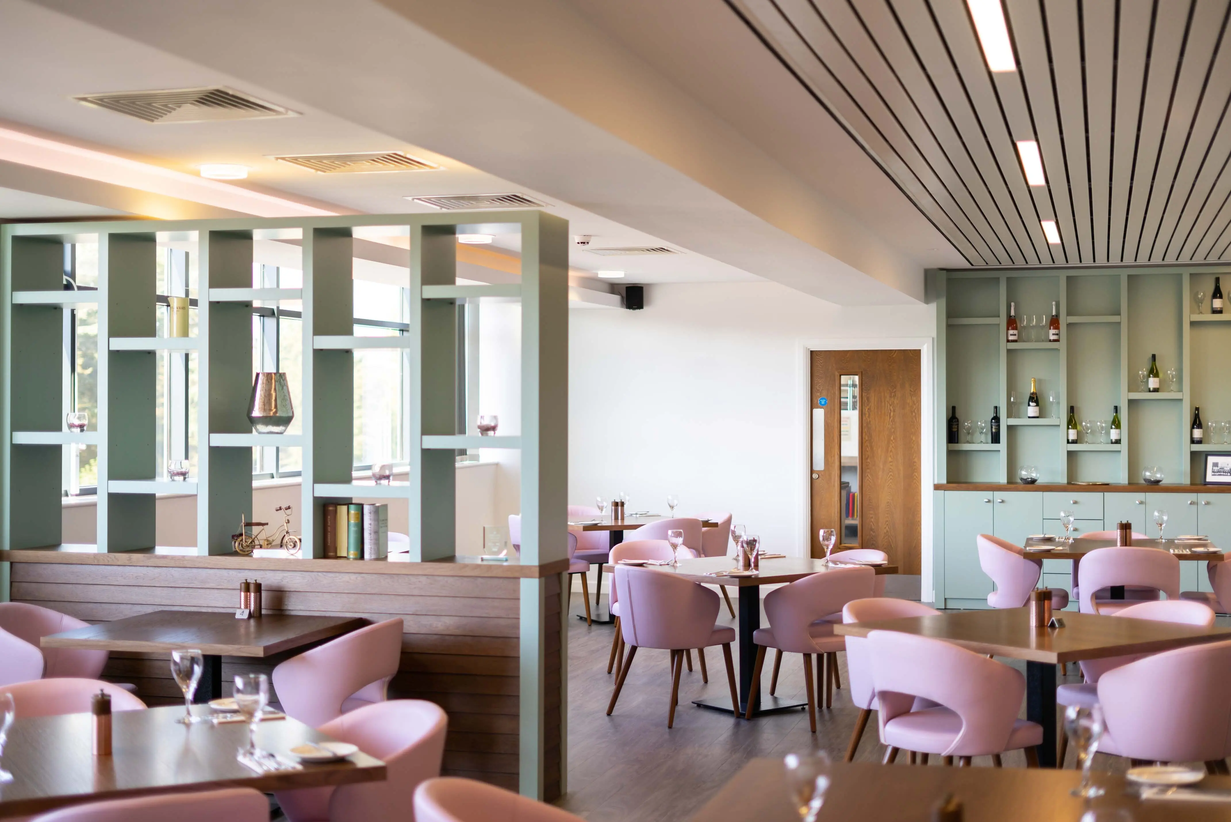 RIVERBANK RESTAURANT web 6